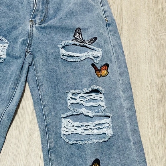 Embroidered Butterfly Blue Vintage Style Jeans Sz Sm - Picture 4 of 8